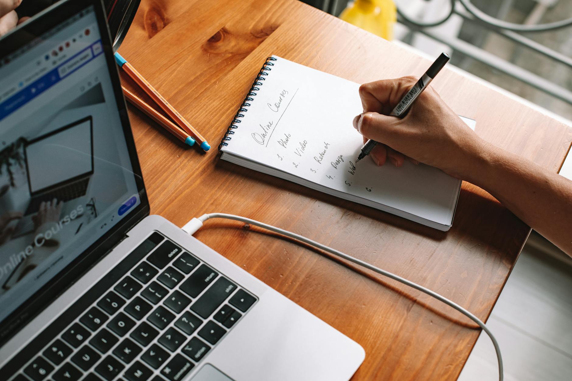 Microlearning at work: small lessons, real results